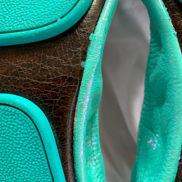 Custom Test Shoes - Picture 7 of 12